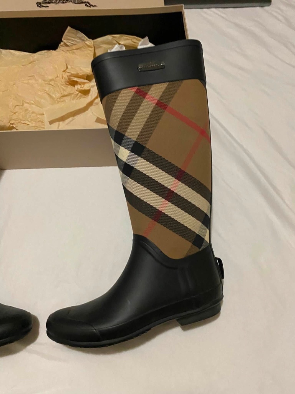 BURBERRY CLEMENCE HOUSE CHECK RAIN BOOTS - Picture 3 of 16